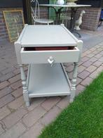 bijzet (thee) tafel met lade, Ophalen