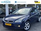 Ford Focus 1.6-16V Futura,Clima,Voorruitverwarming,Lmv,1/2 l, 1596 cc, Zwart, 4 cilinders, Blauw
