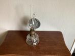 Antieke olielamp met glazen reservoir, Antiek en Kunst, Antiek | Lampen, Ophalen of Verzenden