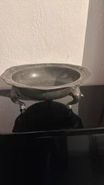 Antieke tinnen schaal met bewerkte pootjes, Antiek en Kunst, Antiek | Tin, Ophalen