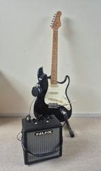 Stagg elektrische gitaar, versterker en koptelefoon, Met versterker, Zo goed als nieuw, Solid body, Ophalen