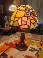 Staande Tiffany lamp ca. 30 cm hoog, Antiek en Kunst, Ophalen