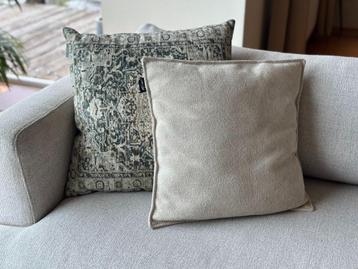 Sierkussens 2 stuks 40x40 beige beschikbaar voor biedingen
