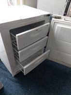 ATAG inbouw vriezer zo goed als nieuw, Witgoed en Apparatuur, Vriezers en Diepvrieskisten, Ophalen, Minder dan 85 cm, Minder dan 60 cm