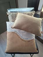3 Zusss kussentjes, Ophalen, Zo goed als nieuw, Beige, Vierkant
