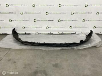 Voorbumper Onderlip Peugeot 5008 981102011T beschikbaar voor biedingen
