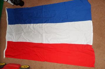 Nederlandse vlag beschikbaar voor biedingen