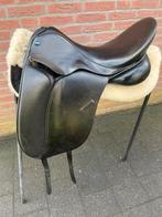 Euroriding 17,5 inch dressuurzadel, Dieren en Toebehoren, Dressuur, ., Ophalen of Verzenden, Zo goed als nieuw