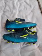 Voetbalschoenen maat 39 van decathlon, Ophalen of Verzenden