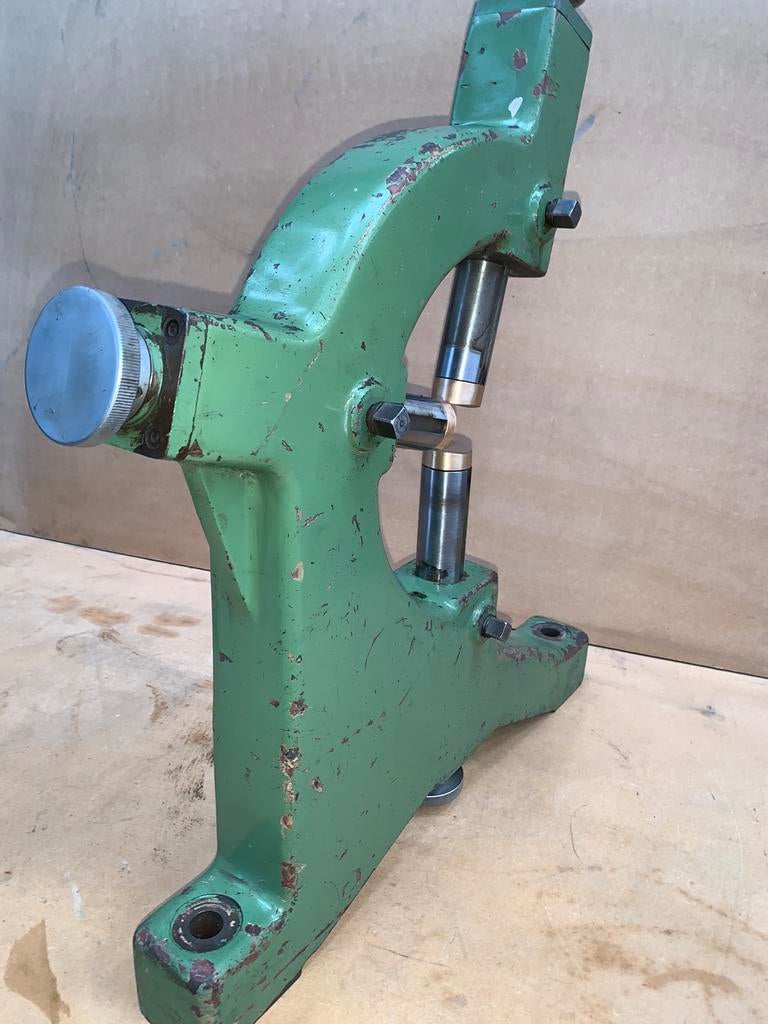 Meelopende bril steunbril  centerhoogte 300 mm merk onbekend, Ophalen, Gebruikt, Metaaldraaibank