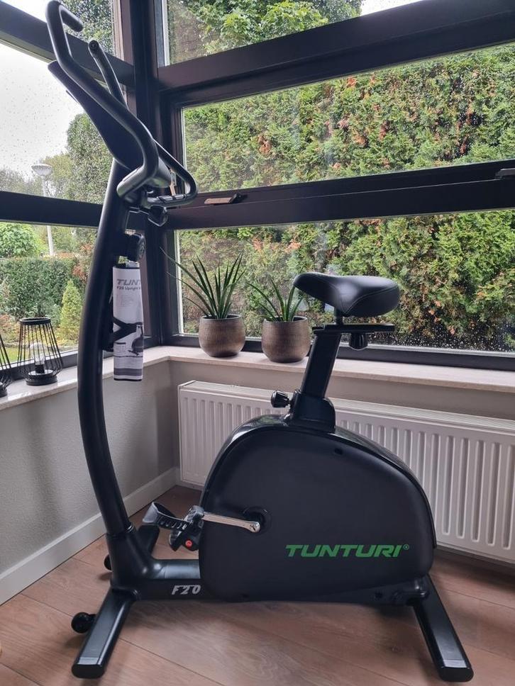 TUNTURI hometrainer. Lage instap. Revalidatie, Robuust., Sport en Fitness, Fitnessapparatuur, Zo goed als nieuw, Hometrainer, Ophalen