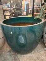 Hele grote mooi blauw geglazuurde pot