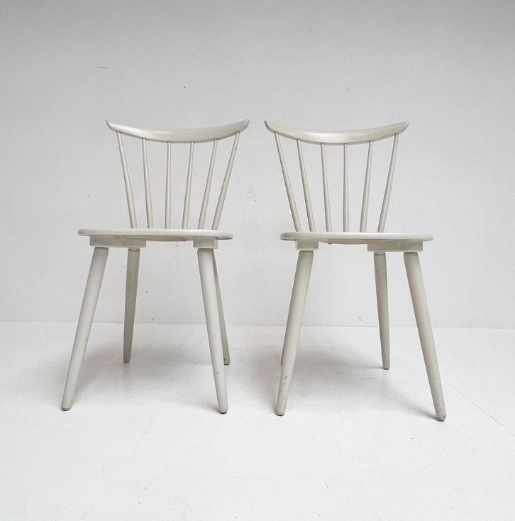 Set witte vintage spijltjesstoelen, 1970’s, Huis en Inrichting, Stoelen, Gebruikt, Twee, Wit, Ophalen of Verzenden