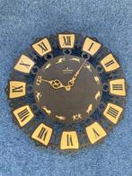 Wandklok - Analoog - 10 euro, Ophalen of Verzenden, Zo goed als nieuw, Analoog, Wandklok