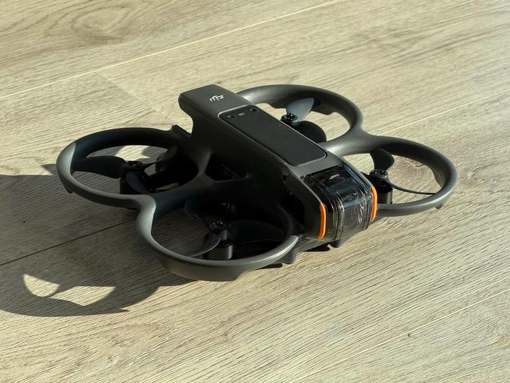 Ongebruikte DJI Avata 2 Drone set - FPV bril en 3 batterijen, Audio, Tv en Foto, Drones, Nieuw, Drone met camera, Ophalen