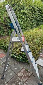 Altrex ladder 5 treden huishoudtrap, Ophalen, Gebruikt