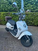 Agm Joy scooter, Fietsen en Brommers, Snorfietsen en Snorscooters, Ophalen, Zo goed als nieuw, Overige merken