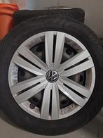 Zomerbanden Hifly 205/60R16 op stalen velg VW doppen, Gebruikt, 16 inch, Banden en Velgen, Personenwagen
