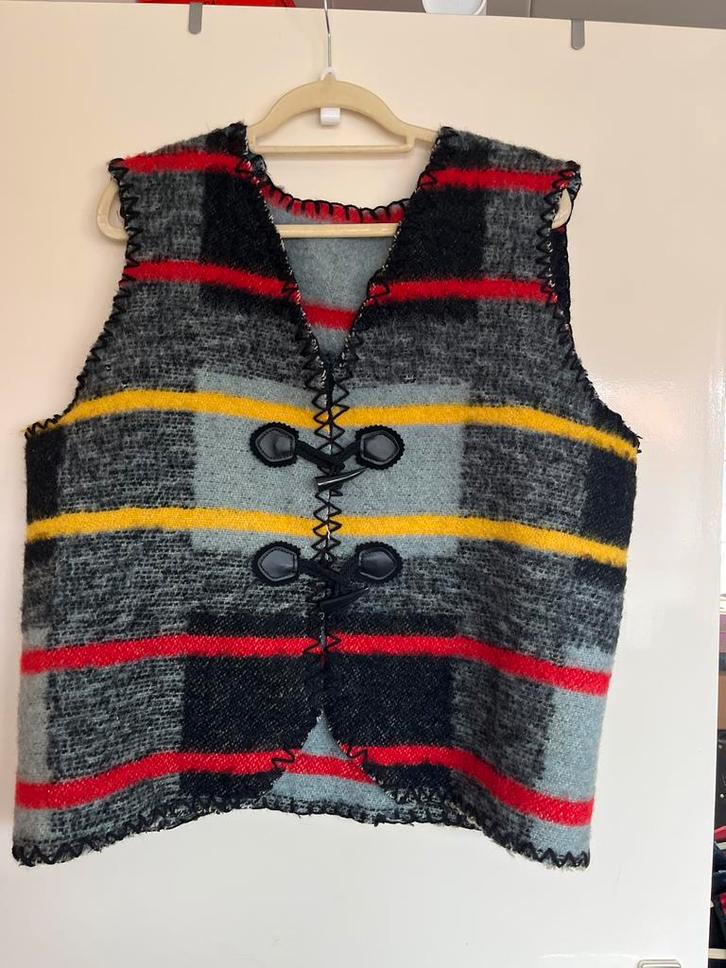 Vintage wollen vest met ruitpatroon, Kleding | Dames, Bodywarmers, Gedragen, Maat 38/40 (M), Overige kleuren, Ophalen of Verzenden