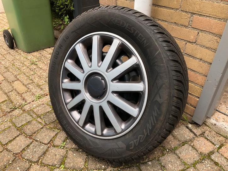 Te koop., Auto-onderdelen, Banden en Velgen, Banden en Velgen, Winterbanden, 16 inch, 205 mm, Ophalen