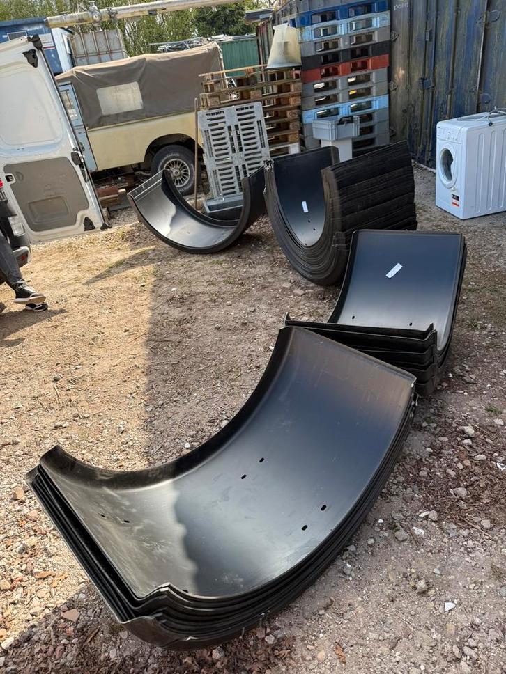 Grote partij spatborden - domar - 42 st. - Landbouwmachines, Auto-onderdelen, Carrosserie en Plaatwerk, Spatbord, Voor, Nieuw