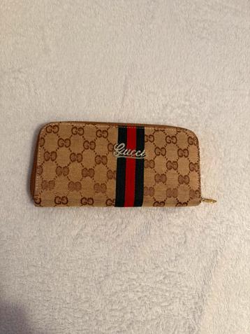 Portemonnee beschikbaar voor biedingen