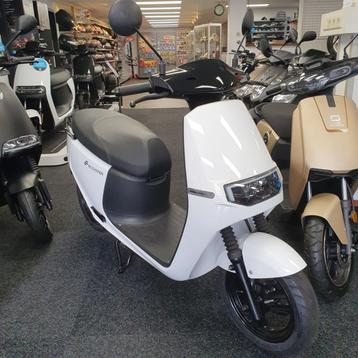 ACTIE Nieuw Ecooter E2 30Ah 25km 2025 elektrisch snorscooter beschikbaar voor biedingen