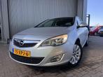 Opel Astra 1.6 Turbo Cosmo Automaat Clima Cruise Trekhaak NA, Auto's, Euro 5, 730 kg, Zwart, 4 cilinders
