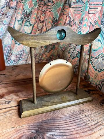 Kleine Gong. H25cm beschikbaar voor biedingen