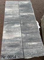 0054 Restpartij betontegels 30x60x4  37,44 m², Ophalen of Verzenden, Nieuw, Keramiek, Terrastegels