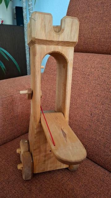 Kinderkram ( Ostheimer ) aanvalstoren ridders, ca. 40cm beschikbaar voor biedingen