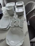 Compleet 62-delig borden servies van Falez. 12 persoons., Huis en Inrichting, Keuken | Servies, Ophalen, Zo goed als nieuw, Overige stijlen