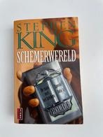 Stephen King - Schemerwereld, Ophalen of Verzenden, Gelezen, Stephen King, Nederland