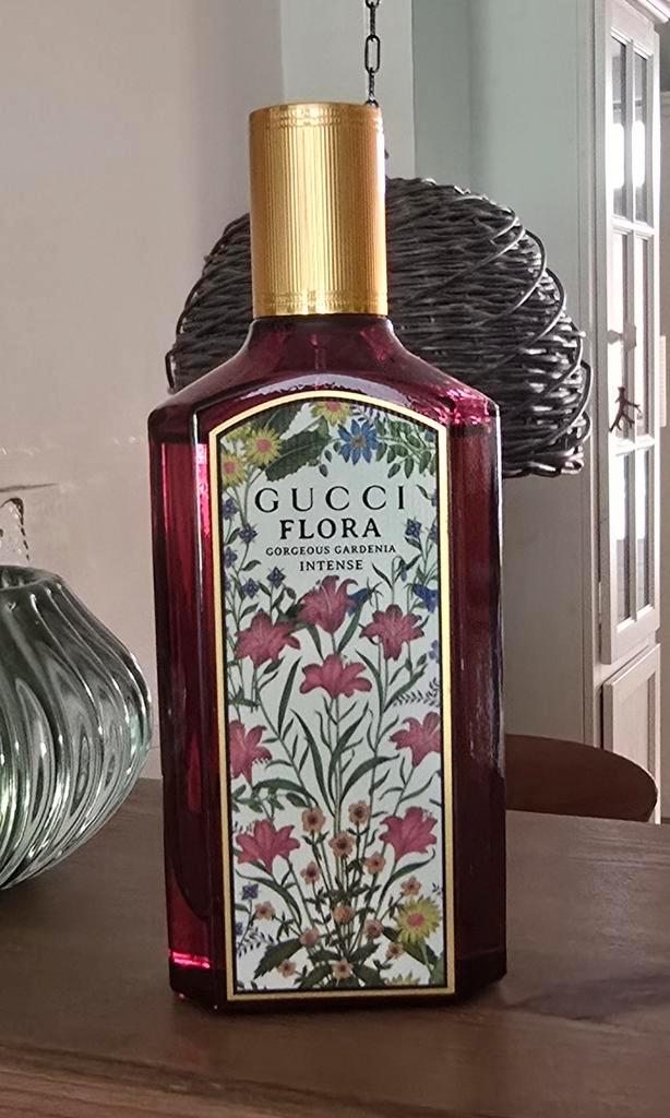 Decant proefje Gucci flora gardenia intense, Sieraden, Tassen en Uiterlijk, Uiterlijk | Parfum, Nieuw, Ophalen of Verzenden