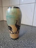 Vintage spekstenen vaasje olifant., Overige materialen, Ophalen of Verzenden, Zo goed als nieuw, N.v.t