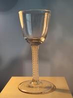 Slingerglas met sok en fijn gedraaide slinger, Antiek en Kunst, Antiek | Glas en Kristal, Ophalen of Verzenden