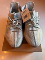 Yeezy Boost 350 V2 Cloud White - Nieuw!, Kleding | Heren, Schoenen, Ophalen of Verzenden, Nieuw, Blauw