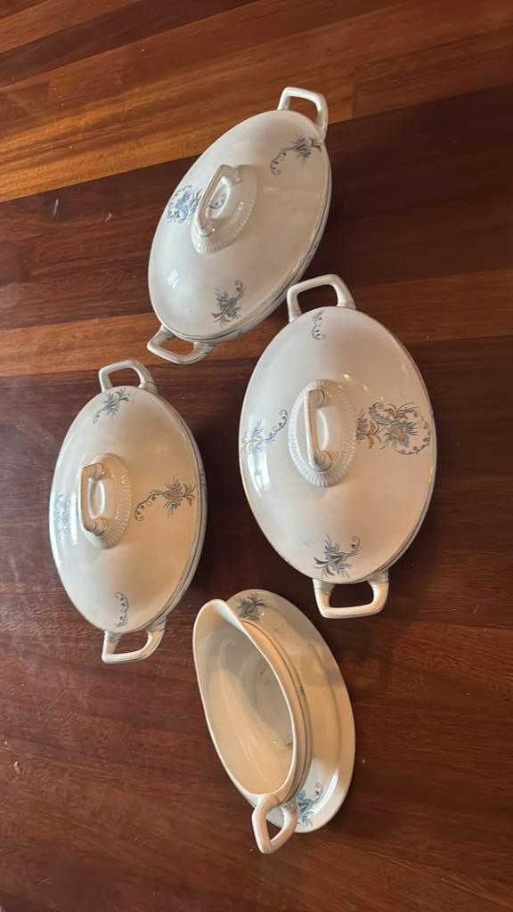 Servies Gräf & Krippner' 4470, Antiek en Kunst, Antiek | Servies compleet, Ophalen of Verzenden