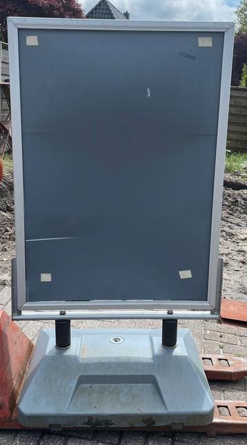 Reclame winkel bord / stoepbord beschikbaar voor biedingen