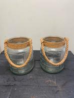 2 glazen windlichten met reliëf en touw, Overige kleuren, Ophalen of Verzenden, Minder dan 50 cm, Glas