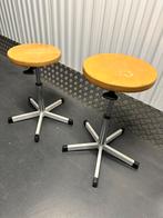 Hydraulisch krukje, Ophalen, In hoogte verstelbaar, Gebruikt, Hout