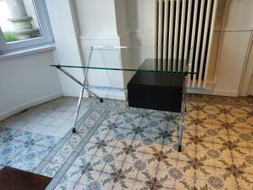 Albini bureautafel Knoll International beschikbaar voor biedingen