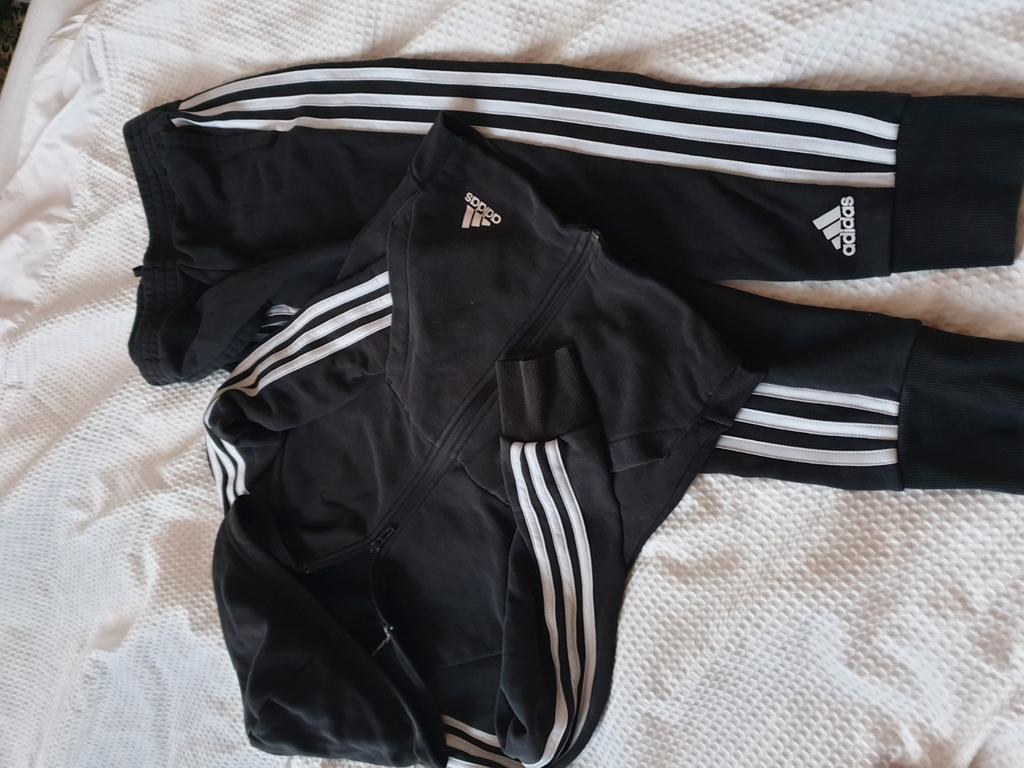 Adidas jogging pak 11-12 jaar, Ophalen of Verzenden, Gebruikt, Jongen of Meisje