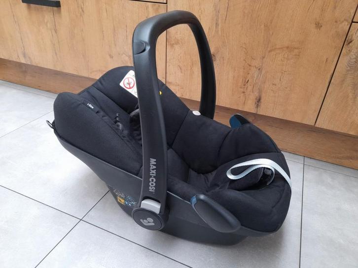 Maxi Cosi Pebble Pro + Familyfix 2, Kinderen en Baby's, Autostoeltjes, Zo goed als nieuw, Maxi-Cosi, 0 t/m 13 kg, Isofix, Ophalen