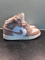 Nike air jordan 1 mid, Ophalen of Verzenden, Roze, Sneakers of Gympen