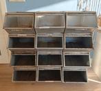 Magazijn bakken Gereedschap bakken, Ophalen