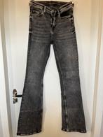 Donkergrijze seven sister broek, maat 32, Kleding | Dames, Verzenden, Zo goed als nieuw, Grijs, W27 (confectie 34) of kleiner