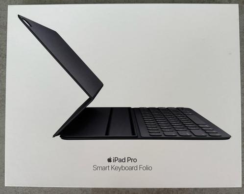 Apple Smart Keyboard Folio - 12,9-inch iPad Pro (Nederlands), Computers en Software, Tablet-hoezen, Zo goed als nieuw, Bescherming voor- en achterkant