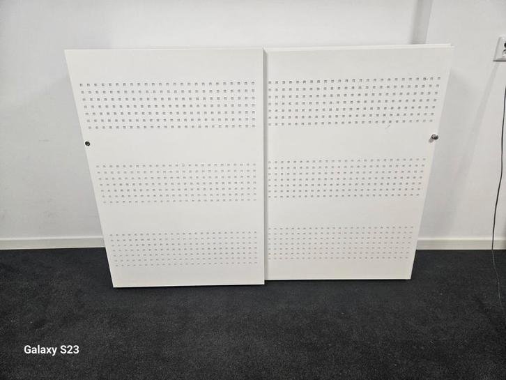 Witte kantoorkast met schuifdeuren, Huis en Inrichting, Kasten | Roldeurkasten en Archiefkasten, Ophalen