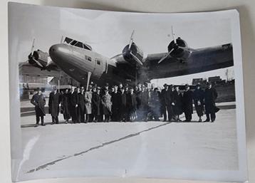 Originele foto uit 1936; gezelschap met Fokker F.XXXVI Arend beschikbaar voor biedingen